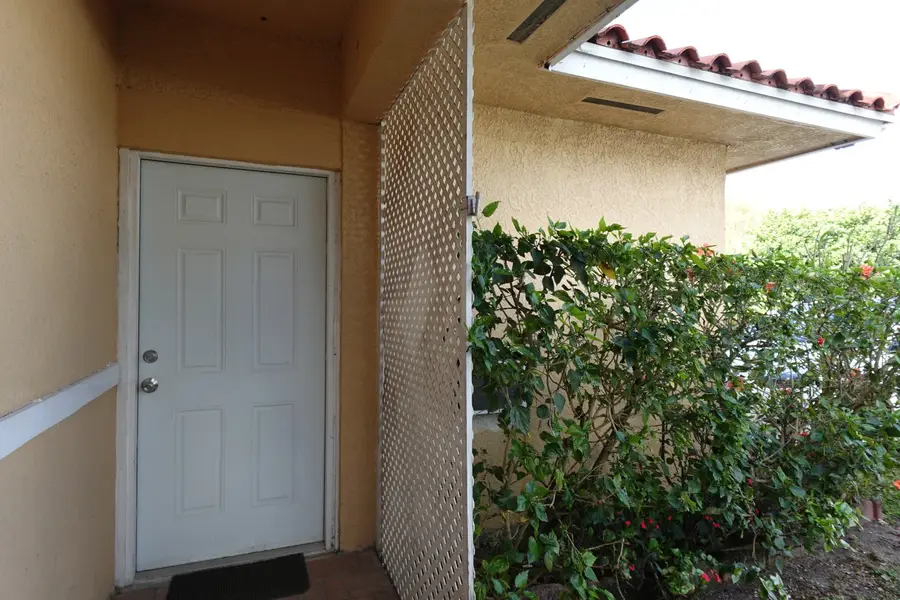 11262 SW 74th St, Miami, FL 33173 - #2