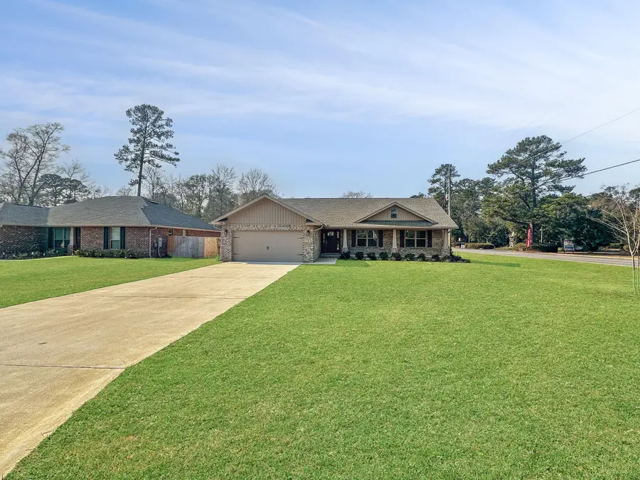 5908 Silvercrest Boulevard, Crestview, FL 32536 - #2