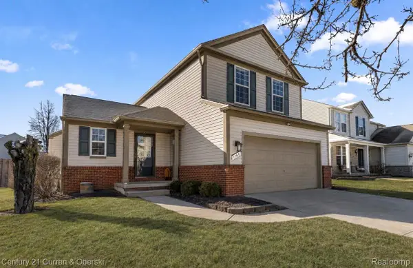 7164 Richmond Drive, York Charter Township, MI 48197