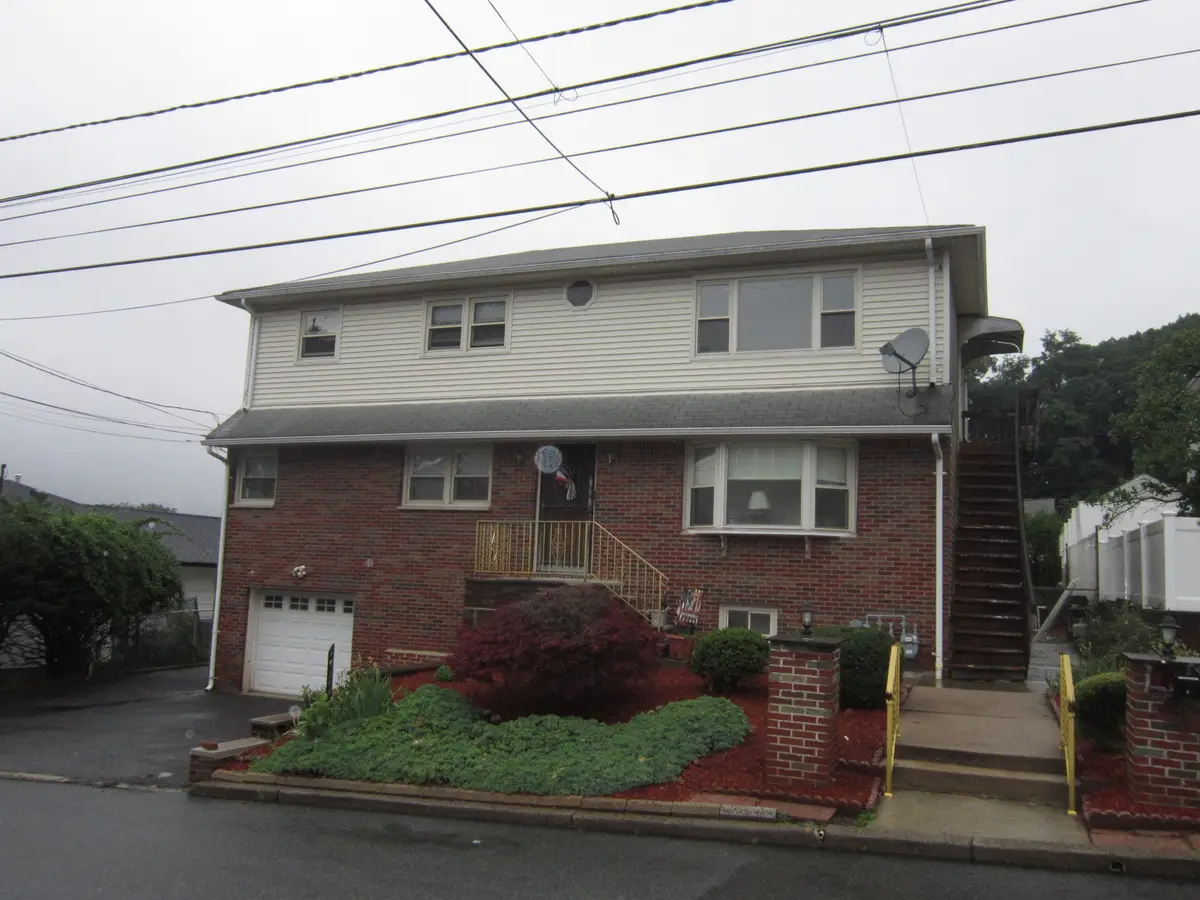 138 Haverhill Ave, Woodland Park, NJ 07424 - #1
