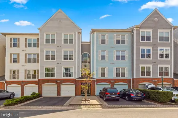 255 S Pickett Street S , 101, Alexandria, VA 22304