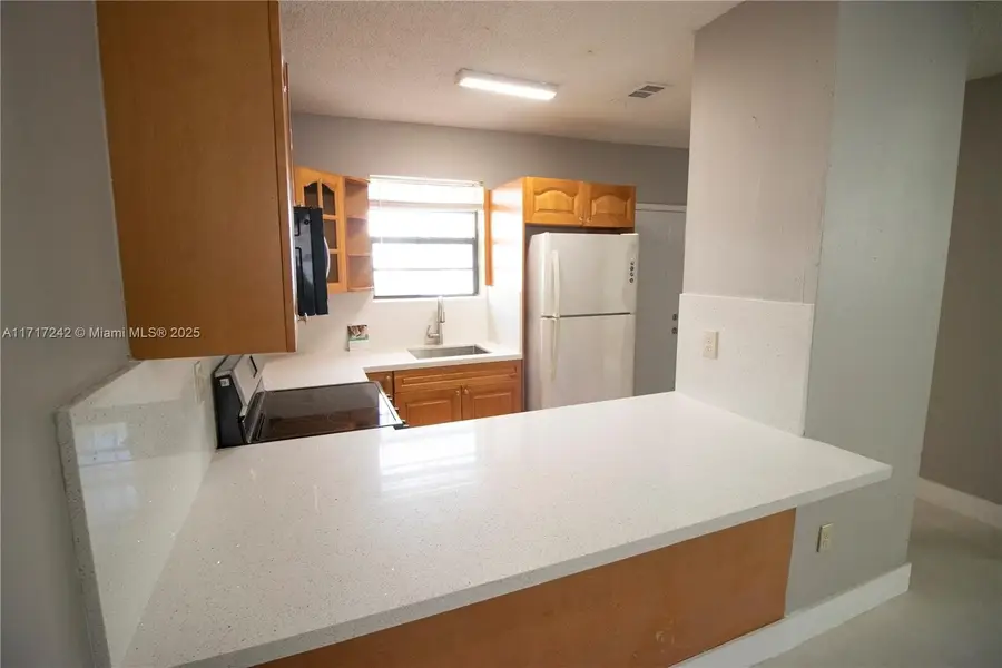 2855 SW 37th Ct #2855, Miami, FL 33134 - Image #2