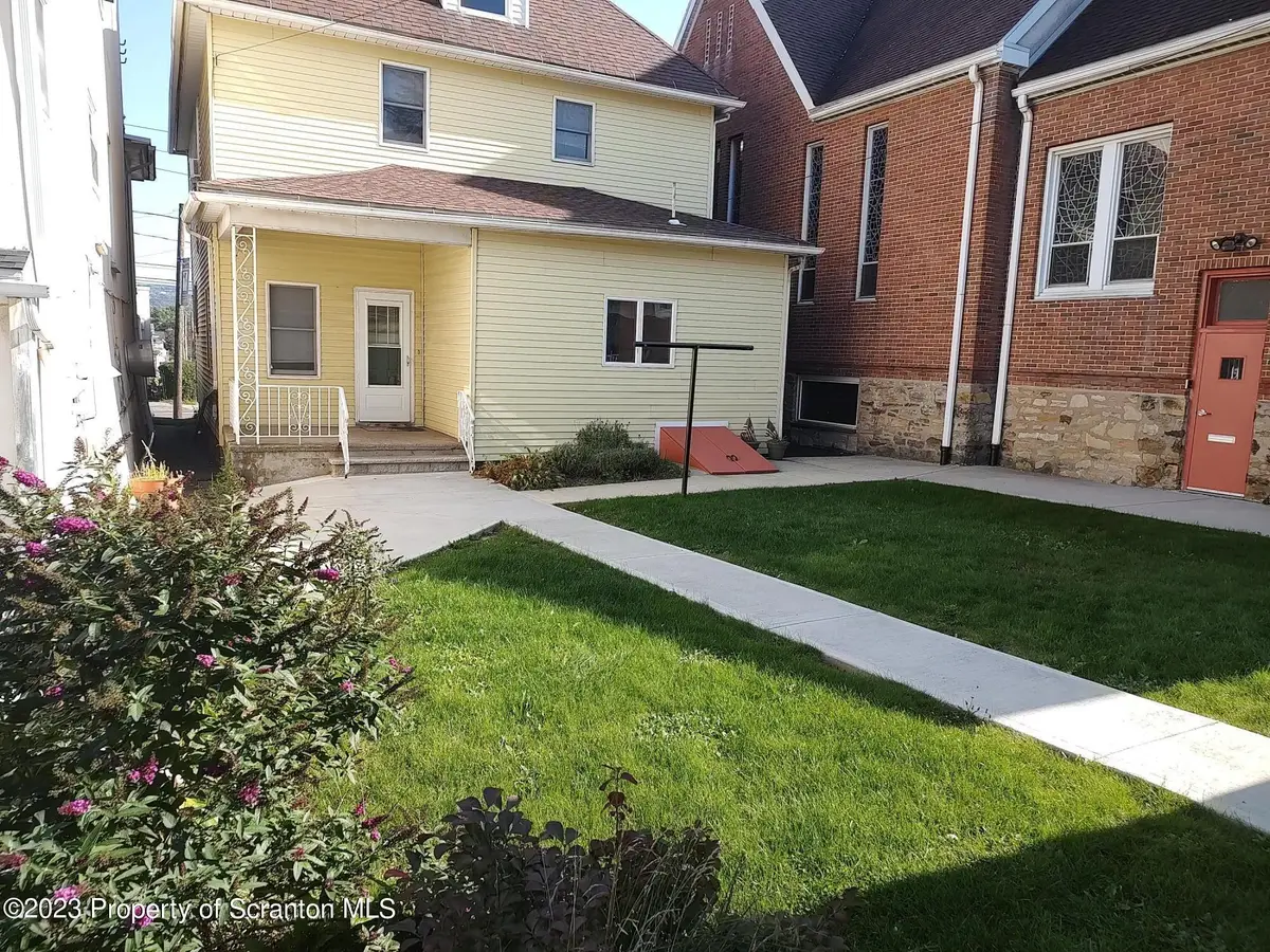 940 S Main St, Scranton, PA 18504 - #1