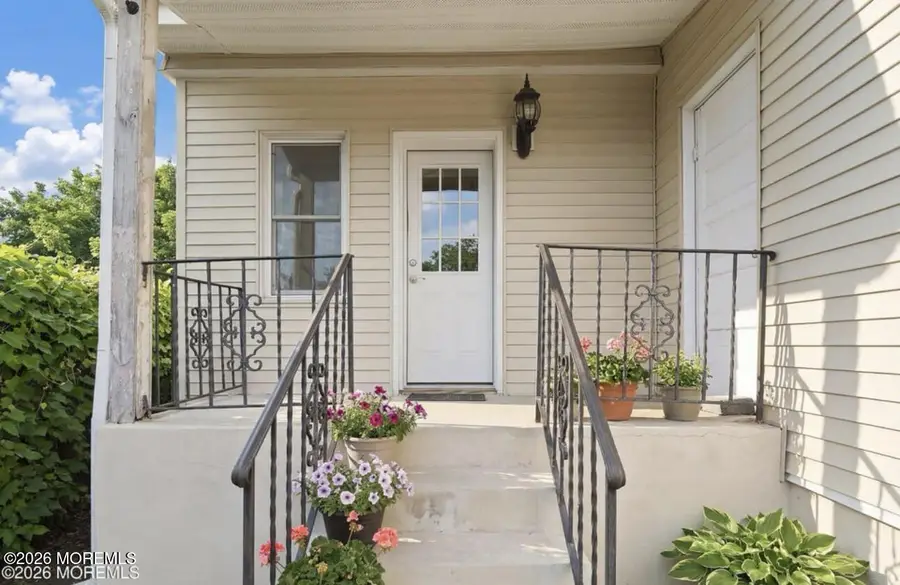 40 Twilight Avenue, Keansburg, NJ 07734 - #3