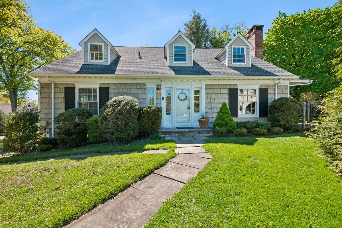 9 Overlook Terr, Millburn, NJ 07078 - #1