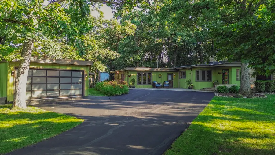 8623 S Roma Road, Palos Park, IL 60464 - #2
