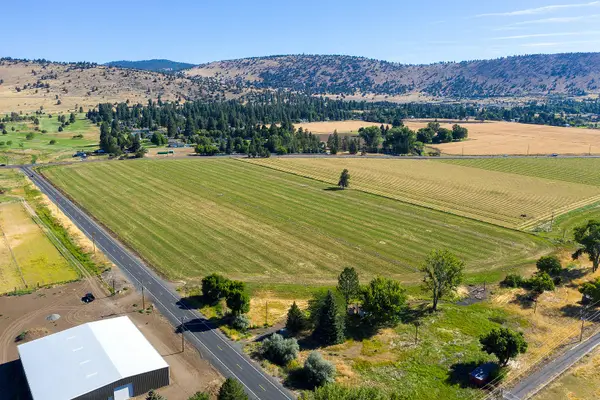 Private, Deer Trail, CO 80105