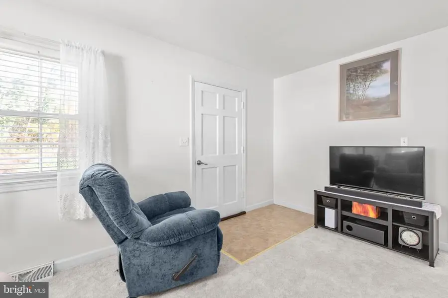 918 Northside Dr, Fredericksburg, VA 22405 - #3