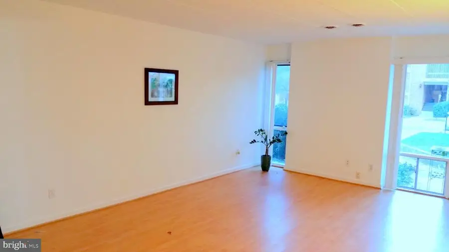 2653 Redcoat Drive , 112, Alexandria, VA 22303 - #2