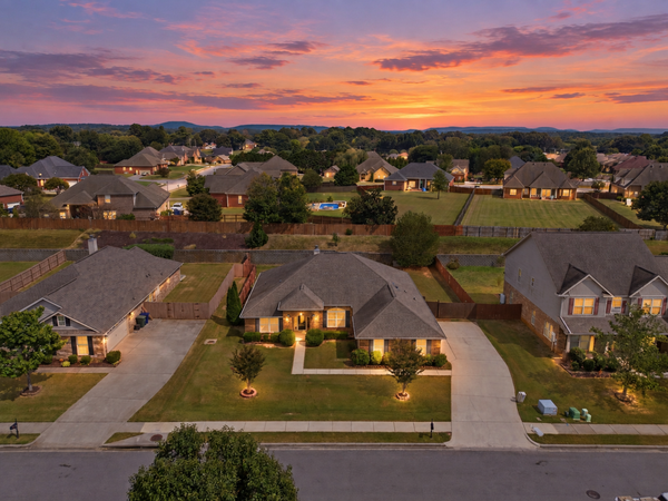 520 Summer Cove Circle Nw, Madison, AL 35757