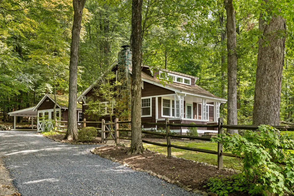 2942 Windy Bush Rd, Newtown, PA 18940 - Image #1