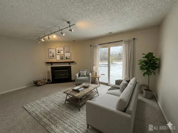 -62 Colleen Court, South Brunswick, NJ 08824