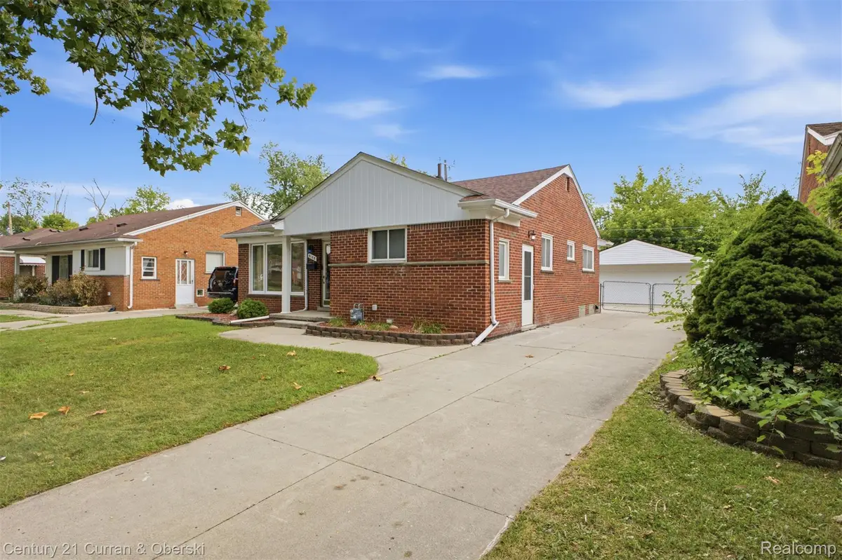 8108 Whitefield Street, Dearborn Heights, MI 48127 - #1