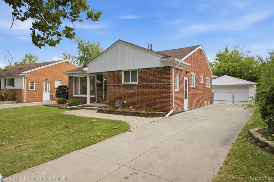 8108 Whitefield Street, Dearborn Heights, MI 48127 - #2