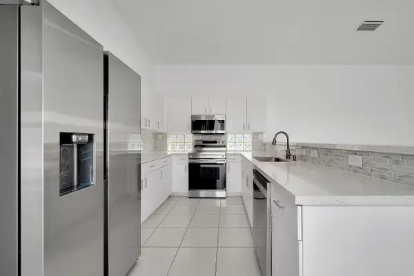 15558 SW 112th Dr, Miami, FL 33196