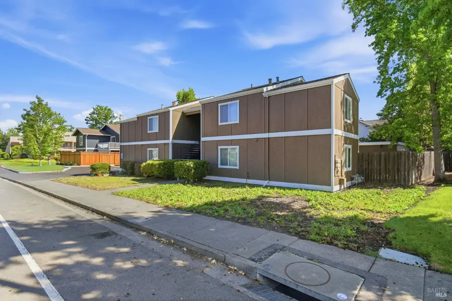 2900 Yulupa Avenue, Santa Rosa, CA 95405 - #3
