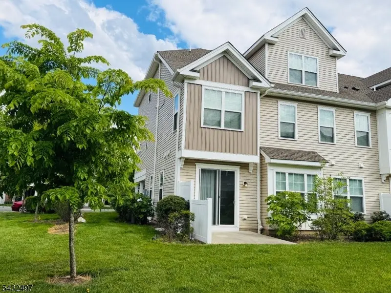 810 Greenland Sq, Highland Park, NJ 08904 - #1
