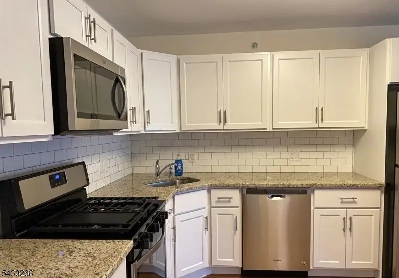 290 3rd St #D2, Hackensack, NJ 07601 - #3