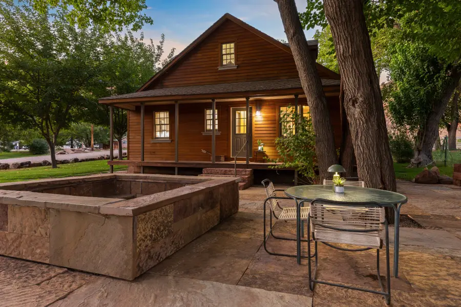 127 W Main St, Rockville, UT 84763 - Image #3