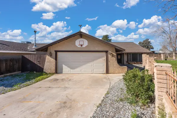 13802 Red Hill, Victorville, CA 92395