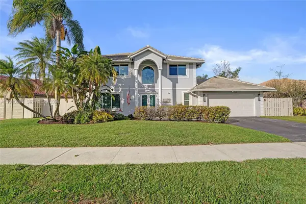 13901 Appalachian Trl, Davie, FL 33325