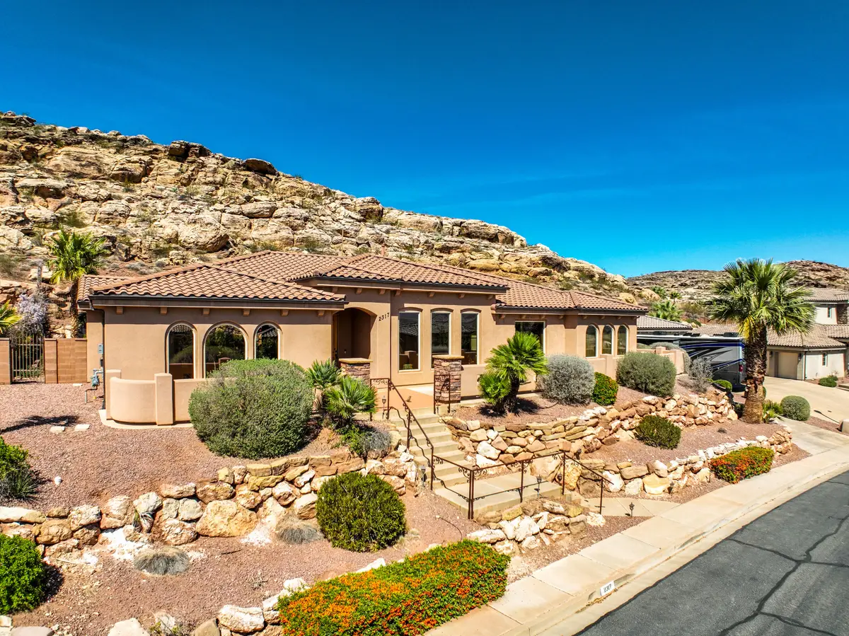 2317 E Greystone Dr, Saint George, UT 84790 - #1