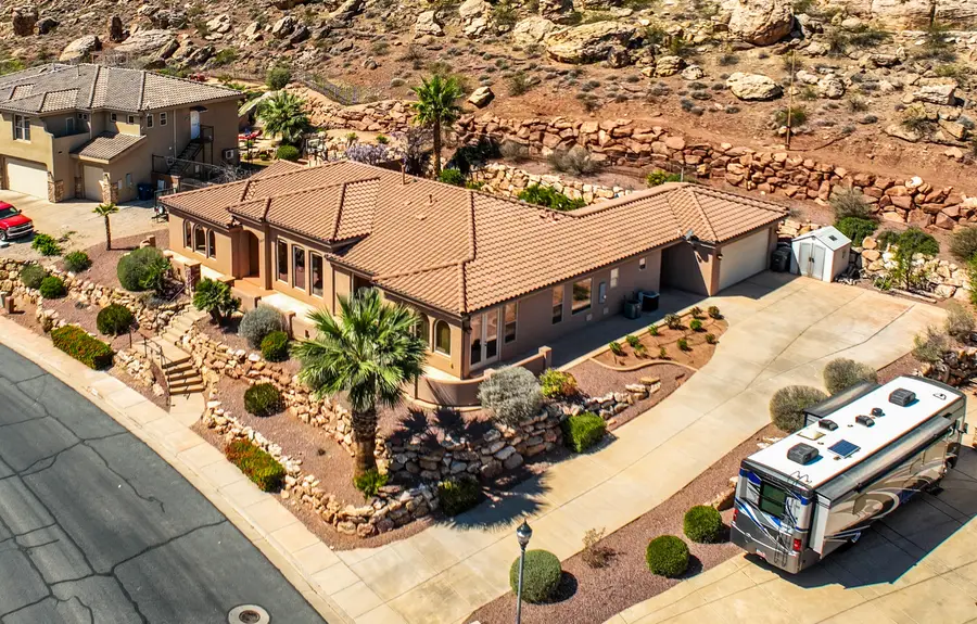 2317 E Greystone Dr, Saint George, UT 84790 - #2