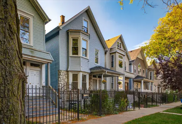 1922 N Whipple Street , 1, Chicago, IL 60647