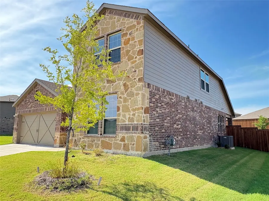 6047 Tudor Place, Celina, TX 76227 - Image #2