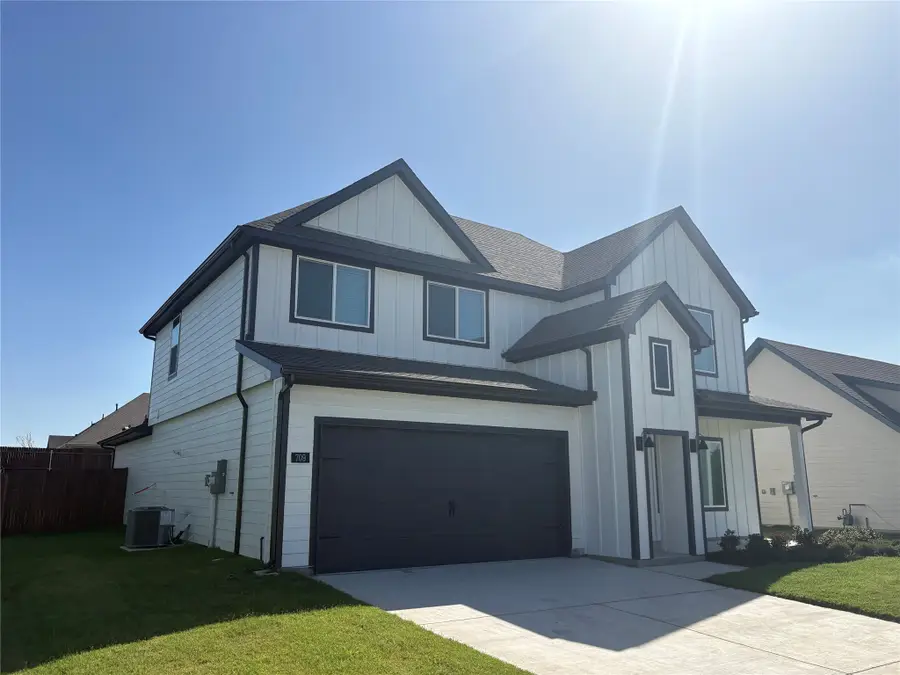 709 Sweet Pea Drive, Pilot Point, TX 76258 - #2