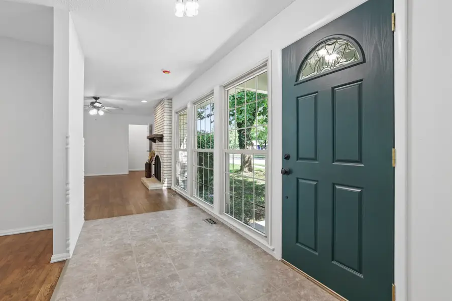 824 La Bonne Parkway, Manchester, MO 63021 - #2