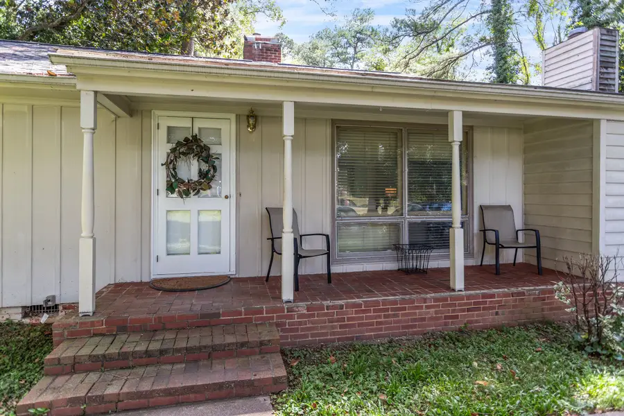 114 Clarendon Crescent, Raleigh, NC 27610 - Image #2