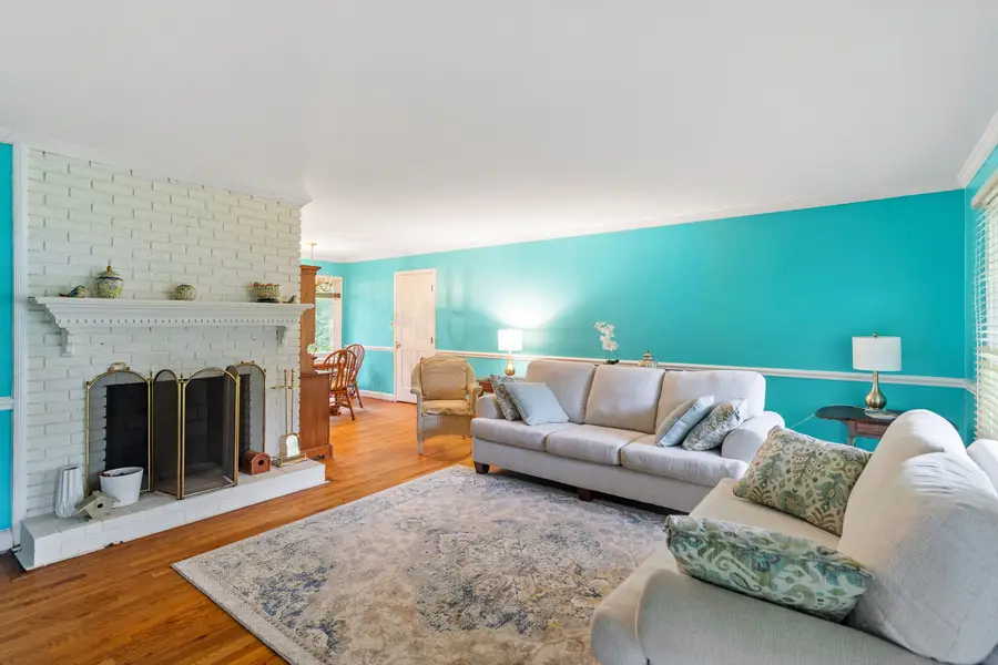 114 Clarendon Crescent, Raleigh, NC 27610 - Image #3