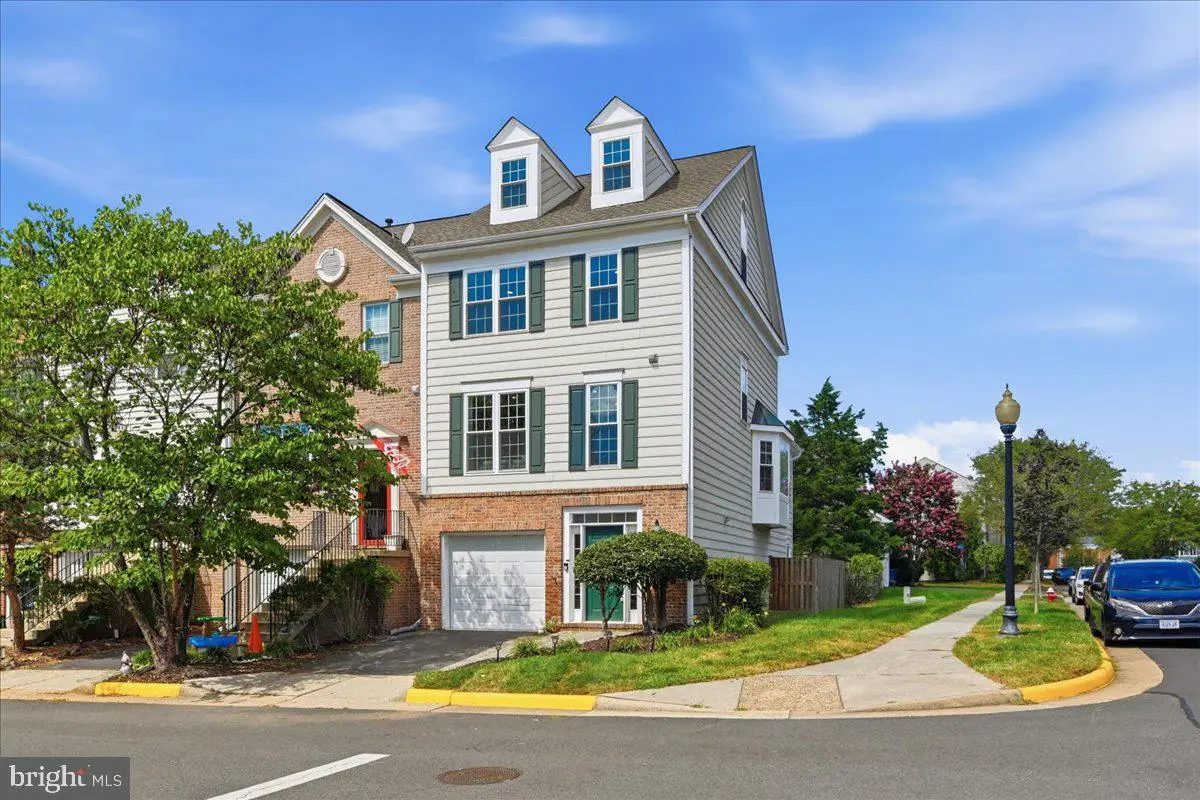 43092 Francis Square, Chantilly, VA 20152 - #1