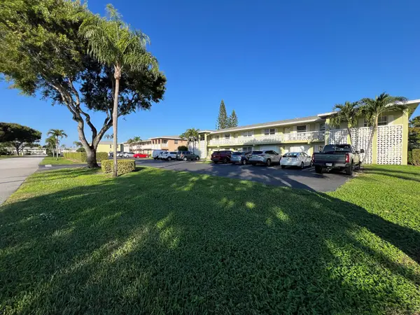 1150 Boxwood Drive #202, Delray Beach, FL 33445