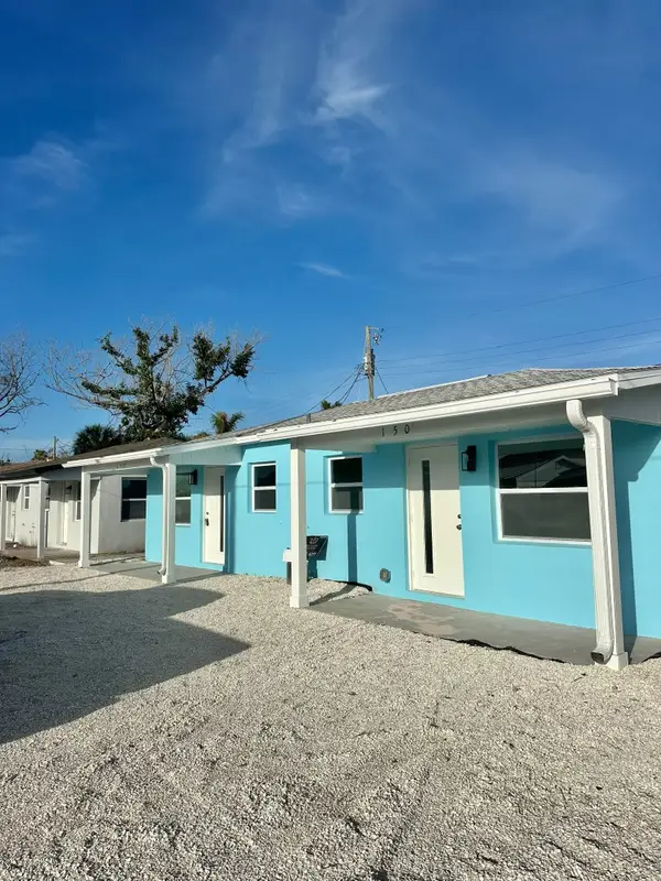 150 147th Ave E, Madeira Beach, FL 33708