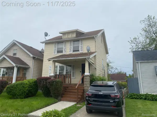 984 E Hollywood, Detroit, MI 48203