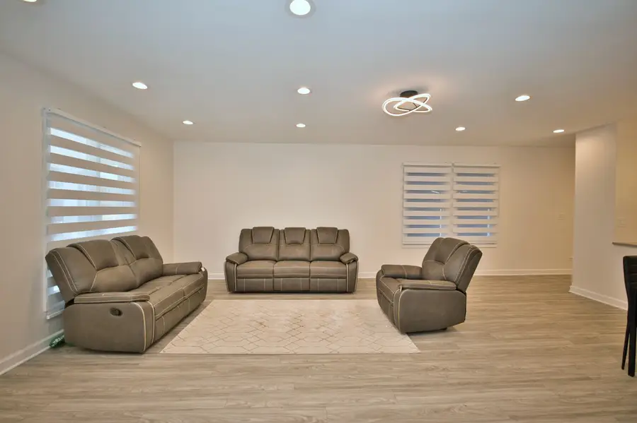 4616 N Kostner Avenue, Chicago, IL 60630 - #3