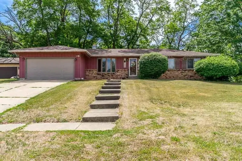1749 Oak Leaf Drive, South Beloit, IL 61080 - #2