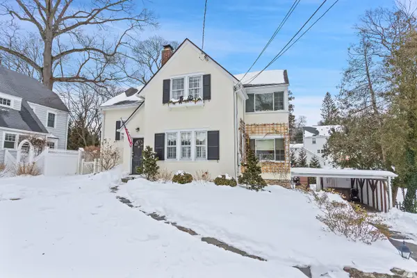 17 Sunnyside Avenue, Darien, CT 06820