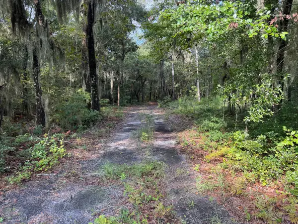 139 Ephraim Road, St. Helena Island, SC 29920