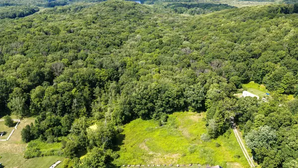 19 Spruce Lane, Highland, NY 12528