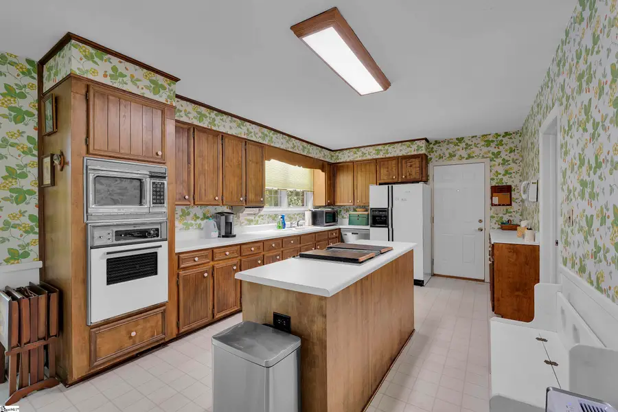 132 Highland Drive, Greenwood, SC 29649 - #3