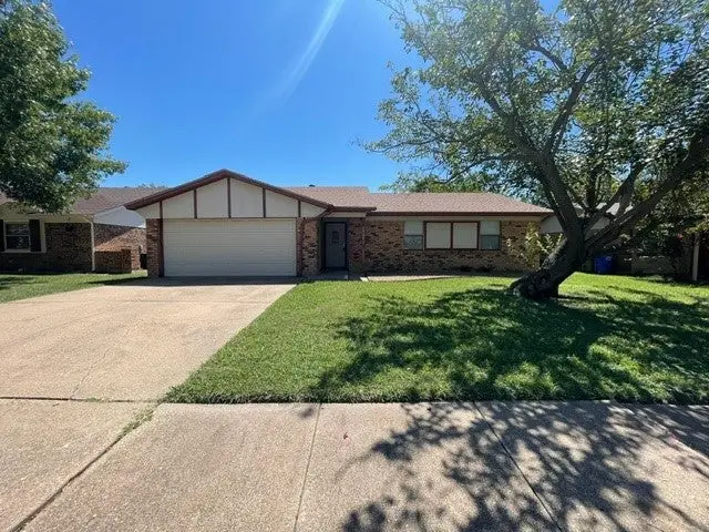7536 Meadowlark Lane N, Watauga, TX 76148 - #1
