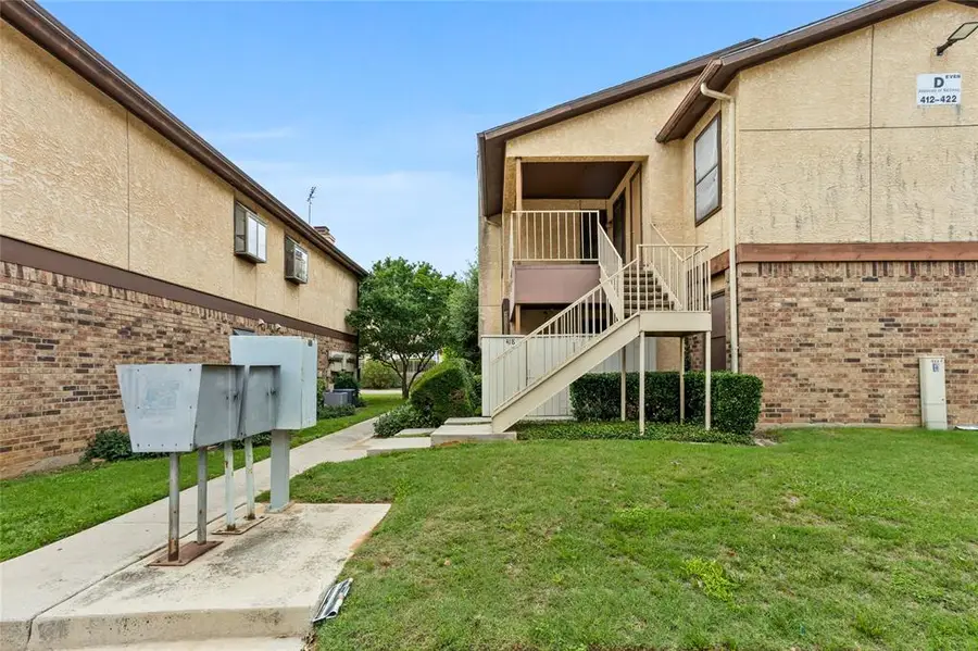 418 Matthews Drive, Arlington, TX 76012 - #3