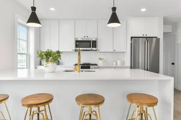 10 Geneva , #6, Boston, MA 02128