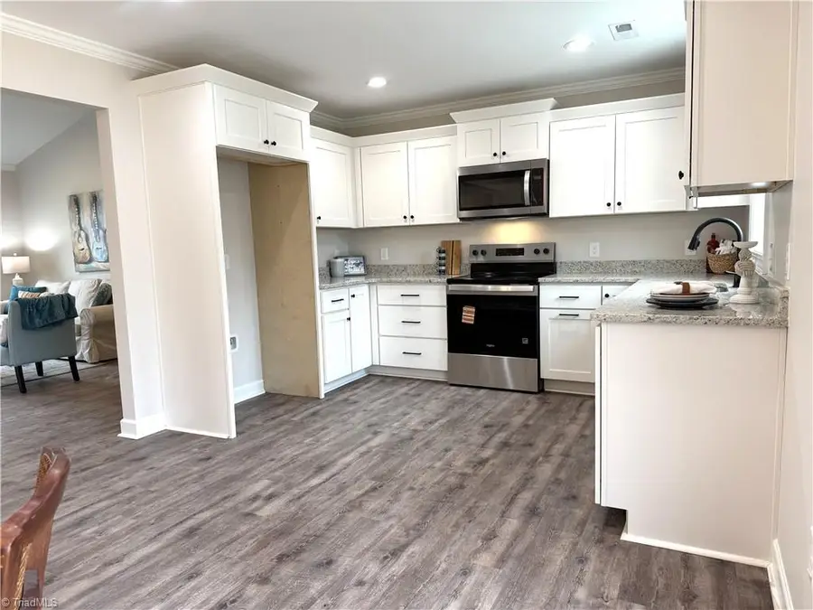 212 Holland Lane, Thomasville, NC 27360 - #3