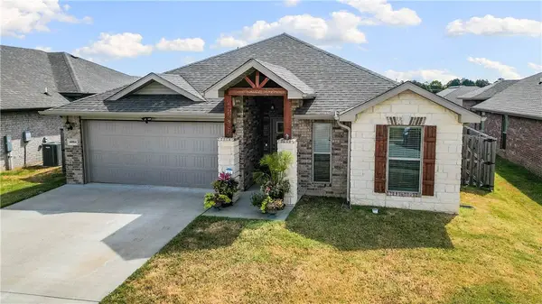 6004 NW Ettie May Street, Bentonville, AR 72713