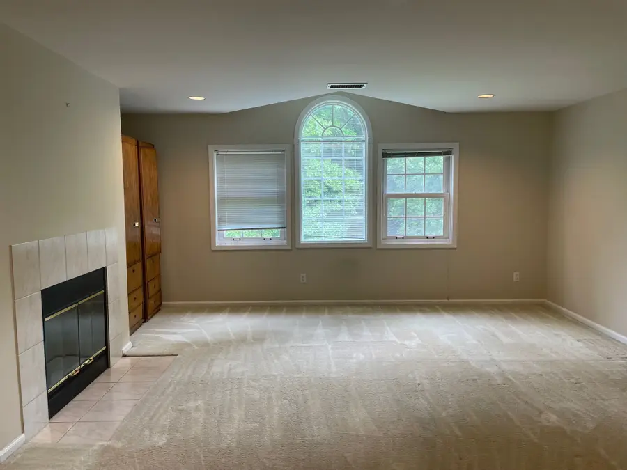 163 Doral Court, Roslyn, NY 11576 - #3