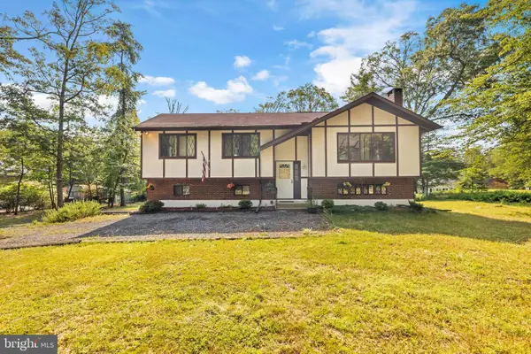 234 Saturn Drive, Bushkill, PA 18324